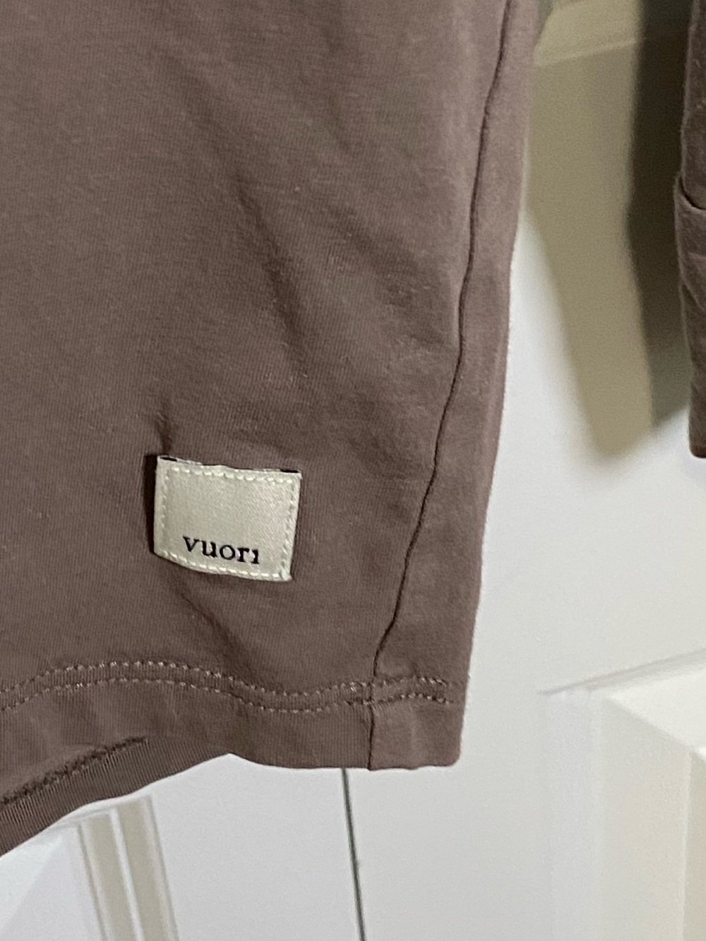 Vuori Long Sleeve Feather Tee - Picture 3 of 8